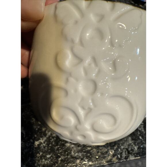 Starbucks 2013 Coffee Cup Mugs Small White Ceramic 12 Fl oz Casi Cielo Set 2 Lot - Picture 3 of 9